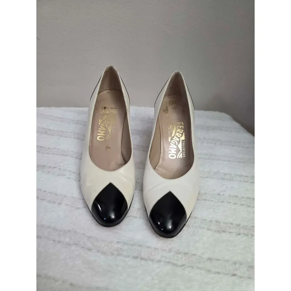 Vintage Salvatore Ferragamo Saks Fifth Avenue Two Tone Cap Toe Pumps